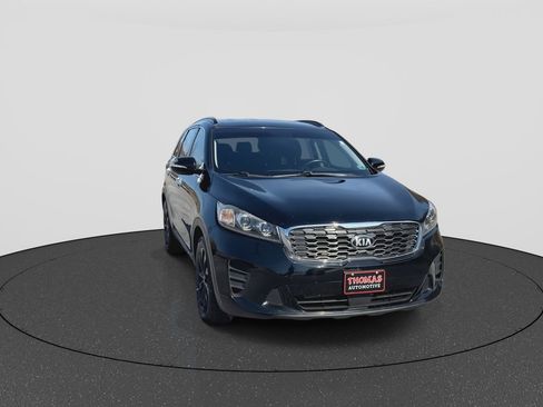 Used 2020 Kia Sorento S image 3