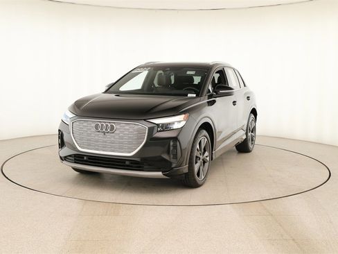 Certified 2022 Audi Q4 e-tron Premium Plus image 12
