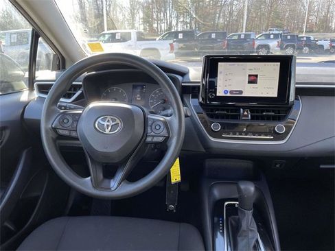 Used 2024 Toyota Corolla LE image 14