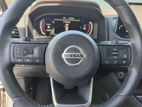 Certified 2021 Nissan Rogue Platinum FWD image 43