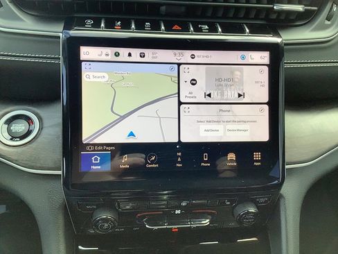 Certified 2023 Jeep Grand Cherokee Limited image 13