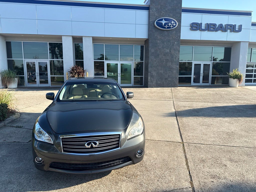 Used 2013 INFINITI M37 w/ Premium Pkg RWD image 2