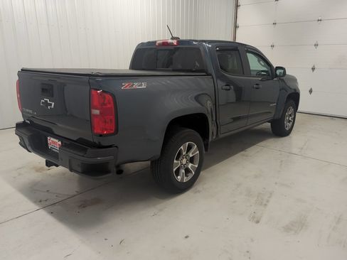 Used 2019 Chevrolet Colorado Z71 AWD/4WD image 4