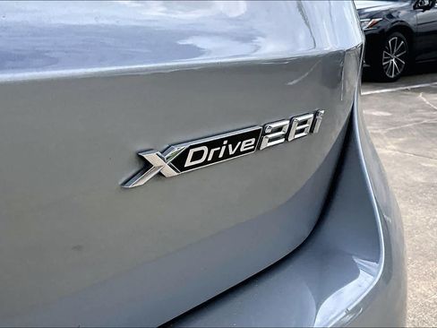 Used 2025 BMW X1 xDrive28i AWD/4WD image 9