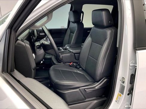 Used 2023 GMC Sierra 2500 Pro w/ Convenience Package image 17