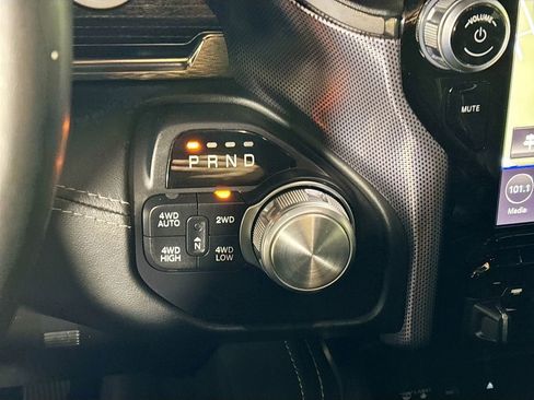 Used 2019 RAM 1500 Limited image 18