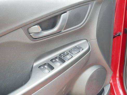 Used 2023 Hyundai Kona SE AWD/4WD image 16