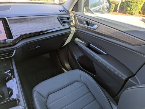 New 2026 Volkswagen Atlas SEL image 18