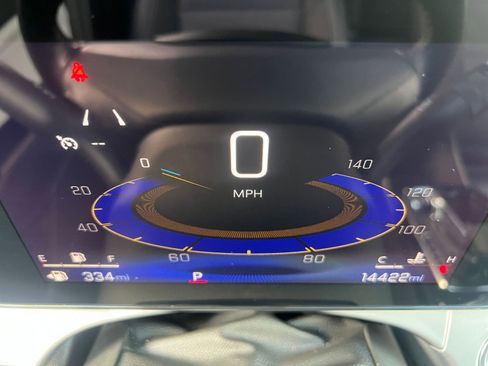 Used 2025 Chevrolet Trax LT w/ LT Convenience Package image 40