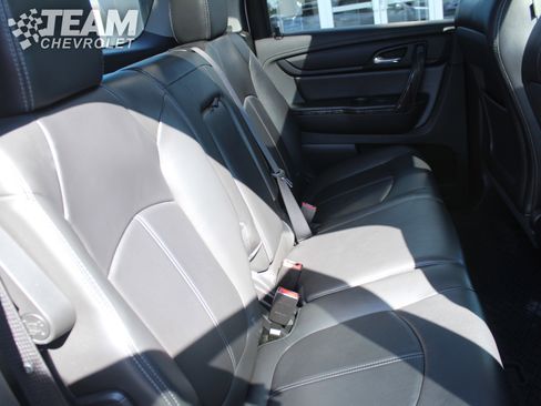 Used 2017 GMC Acadia Limited SLT image 27