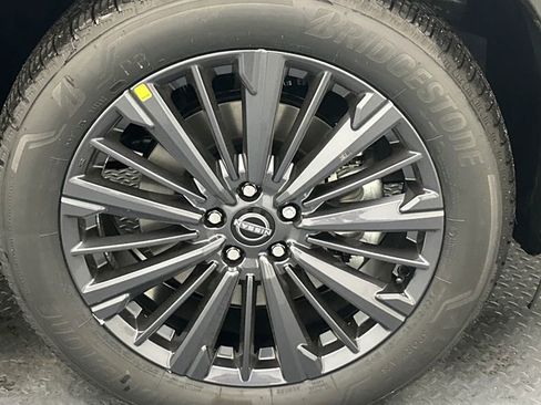 New 2026 Nissan Pathfinder SL w/ SL Premium Package AWD/4WD image 18