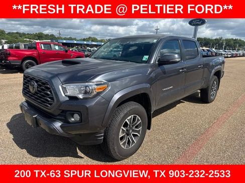 Used 2020 Toyota Tacoma TRD Sport AWD/4WD image 3
