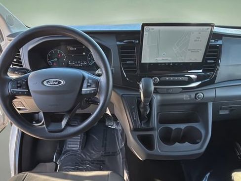 Used 2023 Ford Transit 350 XLT image 9