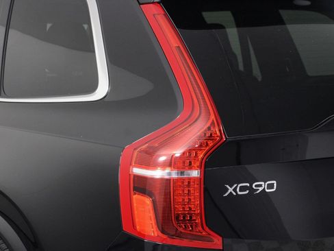 Used 2018 Volvo XC90 T8 Inscription w/ Luxury Package AWD/4WD image 18