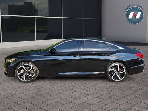 Used 2021 Honda Accord Sport image 2