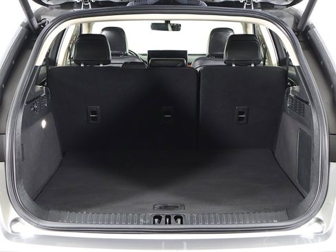 Used 2023 Lincoln Nautilus Reserve image 21