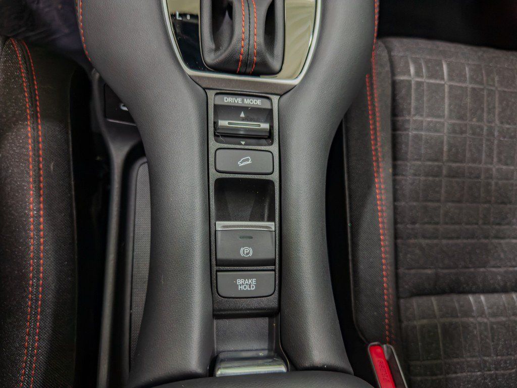 Used 2025 Honda HR-V Sport image 31