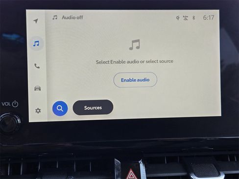 Used 2024 Toyota Corolla Cross XLE image 8