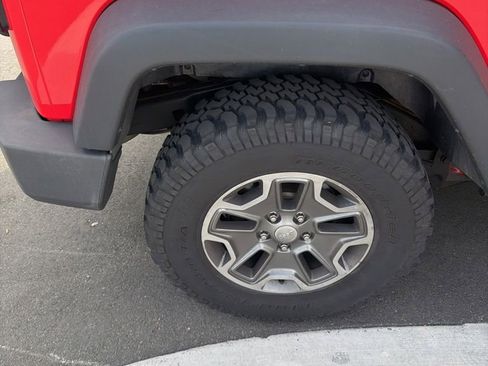 Used 2013 Jeep Wrangler Rubicon AWD/4WD image 12