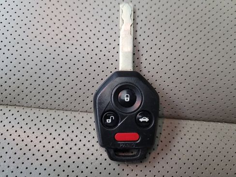 Used 2013 Subaru Outback 2.5i Limited w/ Moonroof Pkg image 32