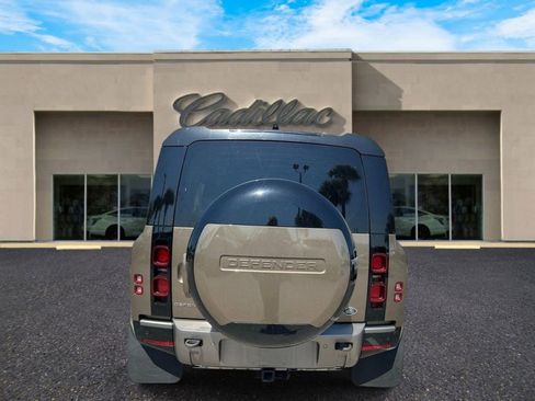 Used 2022 Land Rover Defender 110 X-Dynamic HSE image 4