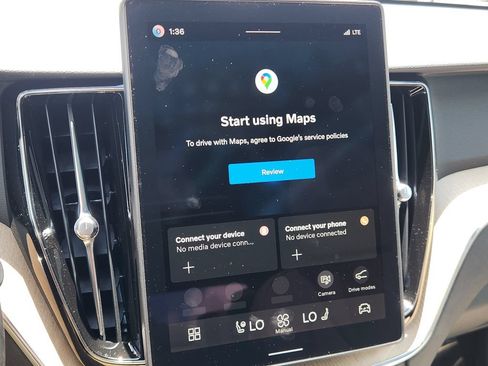 New 2026 Volvo XC60 B5 Plus w/ Protection Package Premier AWD/4WD image 21