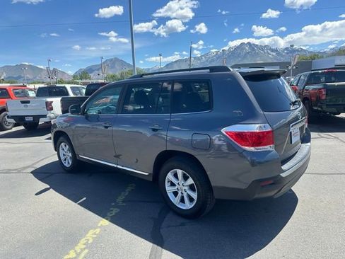 Used 2012 Toyota Highlander 4WD w/ Tech Pkg image 8