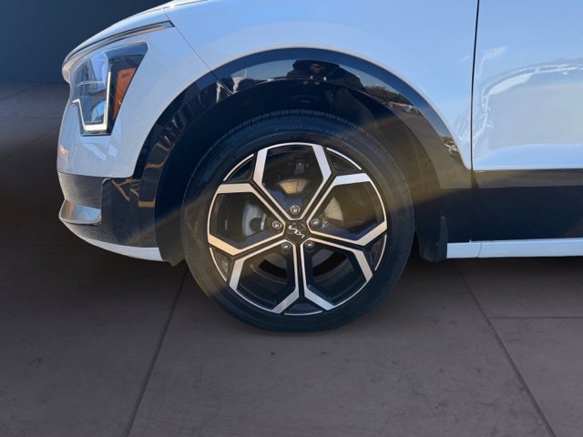 Certified 2025 Kia Niro EX Touring FWD image 13