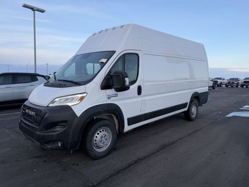Used 2024 RAM ProMaster 3500 w/ Delivery Van Package image 3