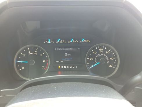 Used 2017 Ford F150 XLT w/ Equipment Group 302A Luxury image 12