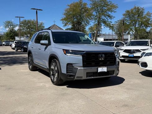 Used 2026 Honda Pilot Elite image 3