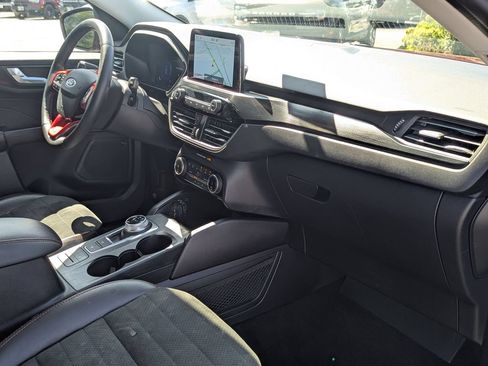 Used 2022 Ford Escape SEL w/ SEL Stealth AWD Package image 28
