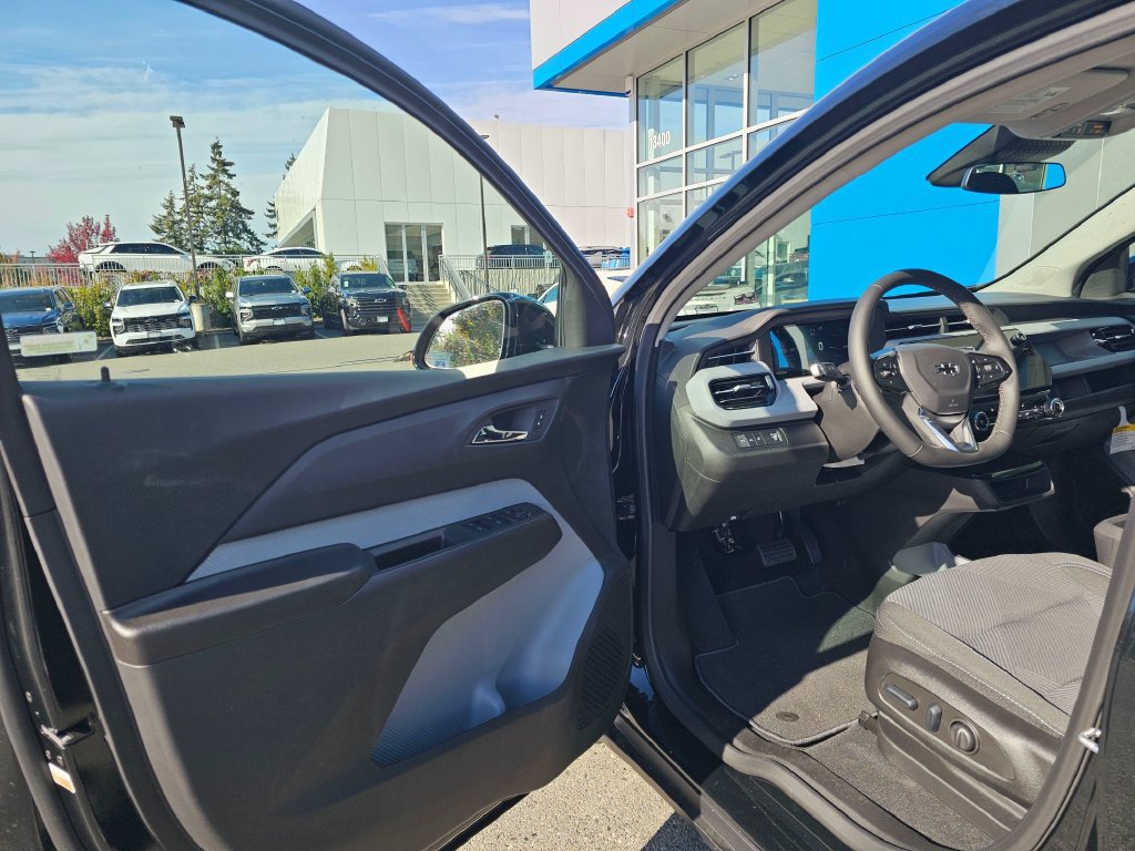 New 2027 Chevrolet Bolt LT w/ Comfort Package FWD image 23
