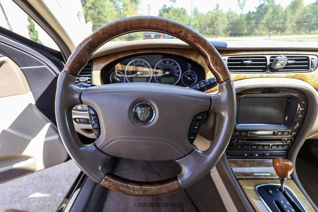 Used 2005 Jaguar S-TYPE 4.2 RWD image 19