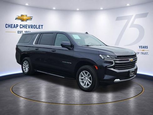 Used 2024 Chevrolet Suburban LT AWD/4WD image 7
