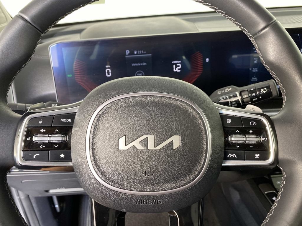 Used 2025 Kia Sorento EX w/ EX Panoramic Sunroof Package AWD/4WD image 15
