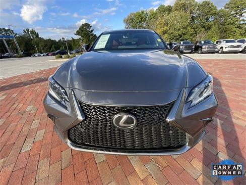 Used 2023 Lexus ES 300h F Sport image 32