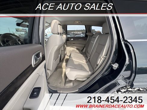 Used 2013 Jeep Grand Cherokee Laredo w/ Laredo E Group image 17