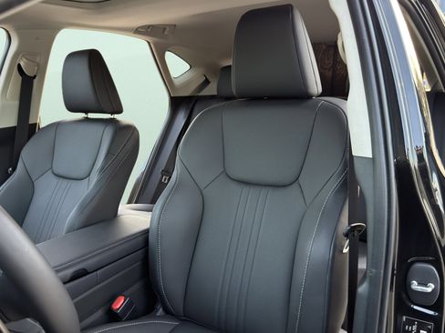 Used 2025 Lexus NX 350 AWD w/ Accessory Package (2T) image 11