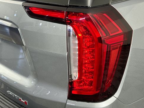 Used 2023 GMC Yukon AT4 AWD/4WD image 60
