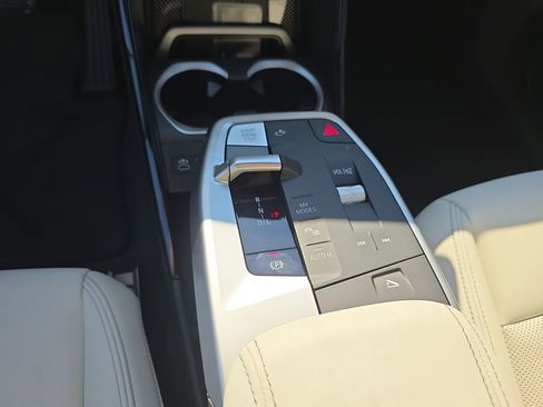 New 2026 BMW X1 xDrive28i image 16