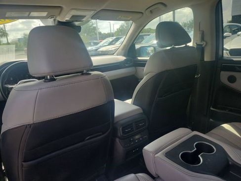 Used 2024 Honda Pilot EX-L image 11