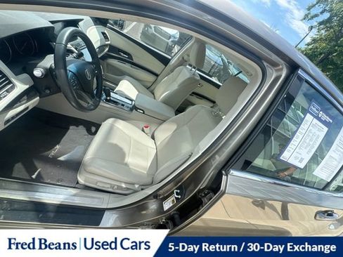 Used 2017 Acura RLX w/ Technology Package FWD image 23
