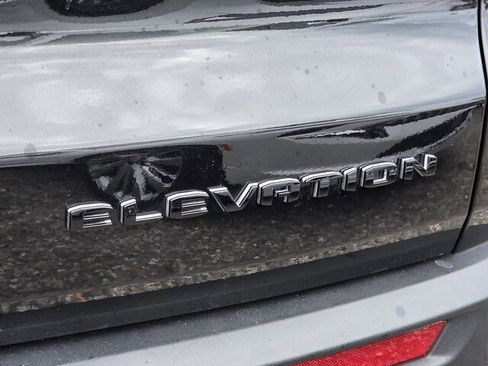 Used 2025 GMC Acadia Elevation image 16