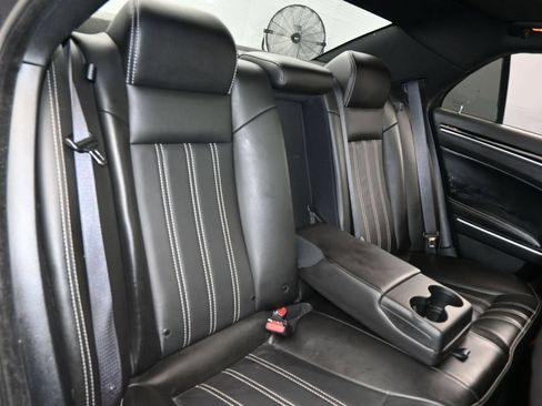 Used 2020 Chrysler 300 S w/ S Model Appearance Package RWD image 40