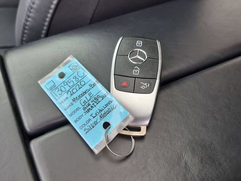 Used 2020 Mercedes-Benz GLE 450 4MATIC w/ MBUX Technology Package image 34