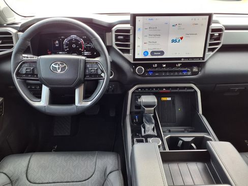 Used 2024 Toyota Tundra Limited image 12