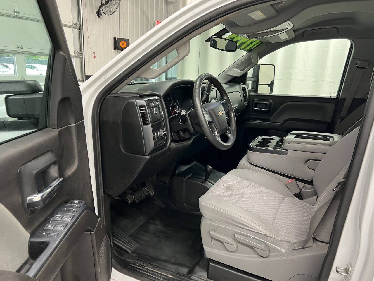 Used 2016 Chevrolet Silverado 3500 W/T w/ WT Convenience Package AWD/4WD image 7
