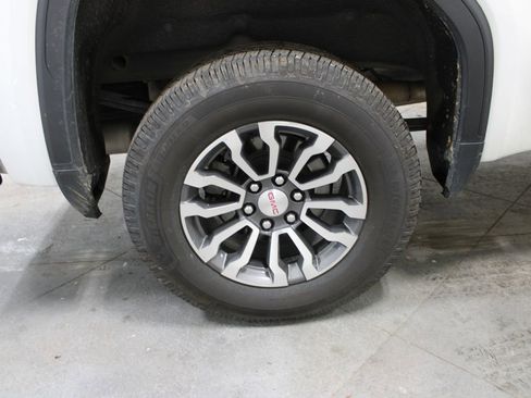 Used 2022 GMC Sierra 1500 AT4 w/ AT4 Premium Package image 40