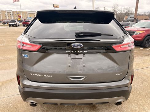 Used 2024 Ford Edge Titanium w/ Equipment Group 301A image 4